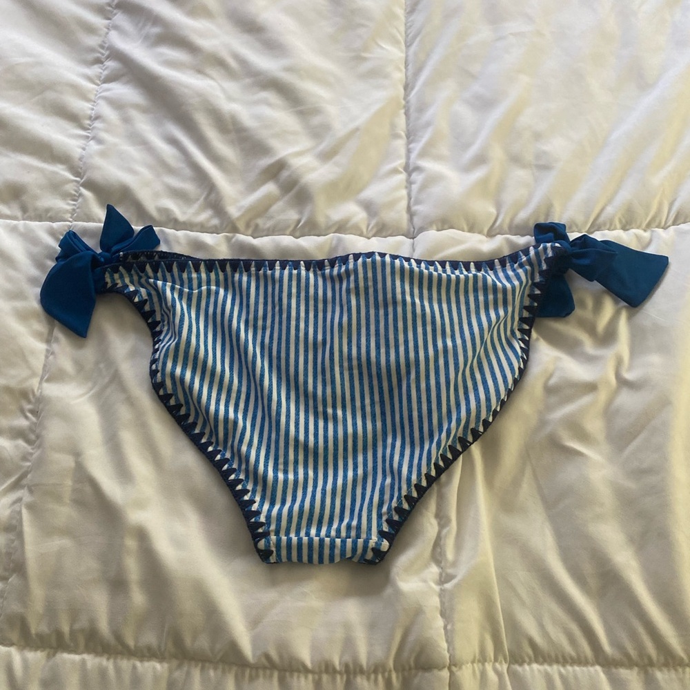No boundaries bikini bottoms size large blue and white stripes - Picture 2 of 5
